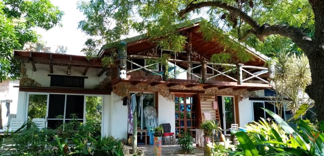 Kokrobite Gardens Restaurant And Guest House Εξωτερικό φωτογραφία