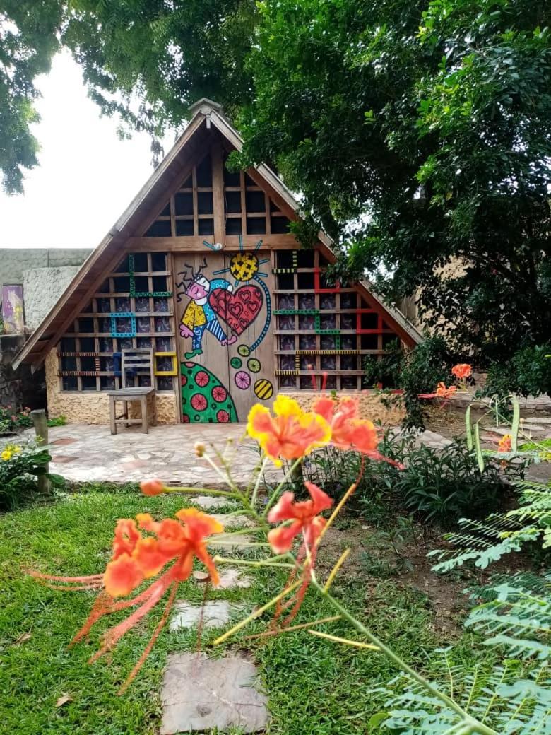 Kokrobite Gardens Restaurant And Guest House Εξωτερικό φωτογραφία